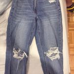 American Eagle  Mom Jeans Ripped Photo 0