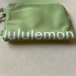 Lululemon Clippable Card Pouch - Edamame Green Photo 1