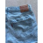 Levis 501 Shorts Womens 32 Blue Denim 3" Cutoffs Button Fly Distressed Photo 3