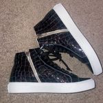 P448 NWOT Black Fantasy Glitter Croc Embossed High-Top Gym Shoe Sneaker Photo 1