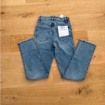 Good American  - God Boy Split Hem Straight Leg Denim Jeans in Blue Photo 3