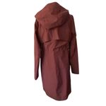 Lululemon Rain Rebel Waterproof Women's Burgundy Hooded Jacket Size 4 Photo 4