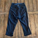 Lululemon Womens size 4 Capri mesh black leggings Photo 5