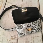 White/Black Belt Bag White Photo 5