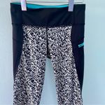 Lululemon run: top speed crop leggings black white size 4 Photo 2