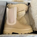 Scotch & Soda NWB Aubri Light Sand Chelsea Boots Leather & Neoprene 42 EU/11 US Photo 0