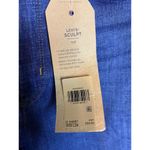 Levi's NWT Classic Straight Jeans 10 Short Denim Med Wash Sculpting High Rise Photo 4