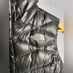 The North Face Women’s Green/Black Puffer Down Filled Vest 550. Size XS Photo 2