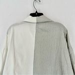Haute Rogue  Split Striped Button Up Shirt Woman’s Small Gray/White Photo 7