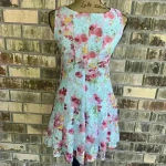 R & K  floral dress size 4P Photo 3