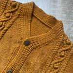 VINTAGE Cardigan Sweater Womens XL Cable Knit Button Front Granny Cottage Grunge Gold Photo 3