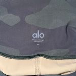 Alo Yoga Leggings Photo 3