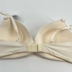 secret treasures NEW  intimates off white / cream wirefree bra size 36B Photo 3
