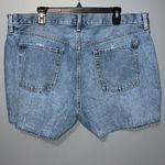 Old Navy  size 16 women’s high rise slouchy straight distressed denim shorts NWT Photo 2