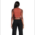 I am gia   ribbed knit vea crop cropped tank top xs in brown Photo 1