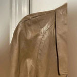 VTG West Bay Women’s Brown 100% Top Grain Leather Blazer Jacket Button Size 10 Photo 4