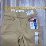 Levi's Signature by Levi Strauss Khaki Super Skinny Pants NWT Women’s 2 (26”) Photo 3