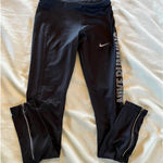 Nike Pro Dri Fit Womens Legging Elastic Waist Skinny Leg Logo Black Size XS Photo 0