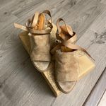 Free People NWT taupe suede leather heels Photo 3