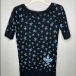 Blue Bird  Fleur de Lis Top Photo 4