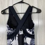 Lululemon  Push Your Limits Tank Top in Brisk Bloom Floral size 6 Photo 6