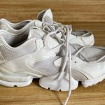 Reebok  Run.r 96 Sneakers in White Photo 1