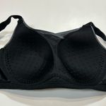 Lane Bryant LIVI Active Molded No Wire Medium Impact Convertible Sports Bra Photo 7