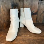 IDIFU White Faux Leather Square Toe Side Zipper Heeled Boots Women’s Size 8 Photo 4
