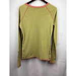 Mountain Hardwear Women’s Mountain Hard Wear Large Green Long Sleeve with Orange Stitching & a Dar Photo 4