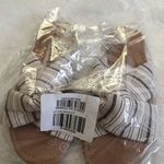 Old Navy New  padded soft twist flat sandals, women size 7 Photo 8