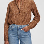 Gap Popover Cotton Brown Animal Print Blouse, size Medium Photo 0