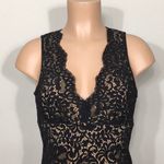 Karen Kane stretch Guipure lace dress. New Photo 10