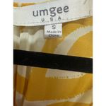 Umgee  Women's Size Small Sleeveless Blouse Tank White Yellow Leaf Design Ruffle Photo 2