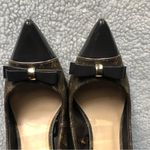 DKNY  pointed toe corporate shoe with logo heels.SIZE: 8.5 /39 Photo 7