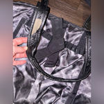 Lululemon Om tote blazer print large Photo 6