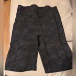 All Access  women’s camouflage biker shorts small Photo 1