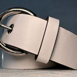 Michael Kors  White and Silver Faux Leather Belt Size Small NWT Photo 0