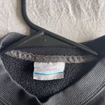 Columbia Crewneck Photo 1