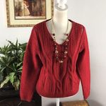 Ivy Rose Women’s Size M Red V Photo 1