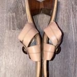 Naturalizer Leather Sandals 7.5w Gem detail. Photo 3