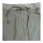 Duluth Trading Co Women's Plus 22W Armachillo Cooling Woven Skort Gray Photo 2