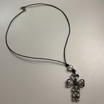 MARCIE USA Flower Pewter Cross Pendant With Pearl Necklace Vintage Silver Photo 5