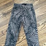 J Brand NWOT Alana Zebra Van Pattern High Rise Crop Raw Hem Skinny Jeans Size 25 Photo 3