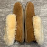 Minnetonka  Golden Tan Sheepskin Ankle Boot Slipper Sz 6 Hygge Cozycore Apres Ski Photo 3