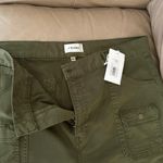 Frame Women’s Utility Pocket Pant in Winter Washed Moss. MSRP $288 Photo 7