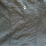 Lululemon Size 2 Black Short Sleeve  Swiftly Photo 4