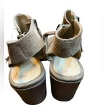 Adam Tucker  Women's Sling Back 2.75" Heels. Size 7 Like New Condition Photo 3