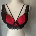 Chic Red and Black Lace Bra Size 1X 2X Photo 0