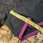 Alo Yoga Women's Black And‎ Purple Running Shorts Lined Sz S Photo 3