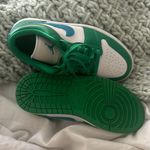 Nike Jordan Green Jordan 1  Photo 1